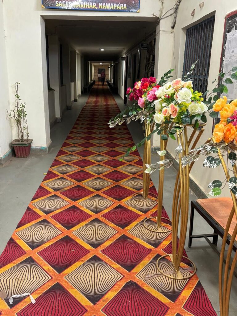 नवापारा मे लोकसभा चुनाव की प्रशासनिक तैयारी पूर्ण, गर्मी को देखते हुए की गई छाँव व पानी की समुचित व्यवस्था 2 img 20240506 wa00377537945495815470812