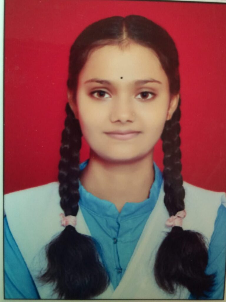 नवापारा शासकीय कन्या उच्च. माध्यमिक विद्यालय का बोर्ड परीक्षा परिणाम रहा उत्कृष्ट, प्राचार्य सरिता नासरे ने दीं बधाई 2 img 20240510 wa00347023429465533804189