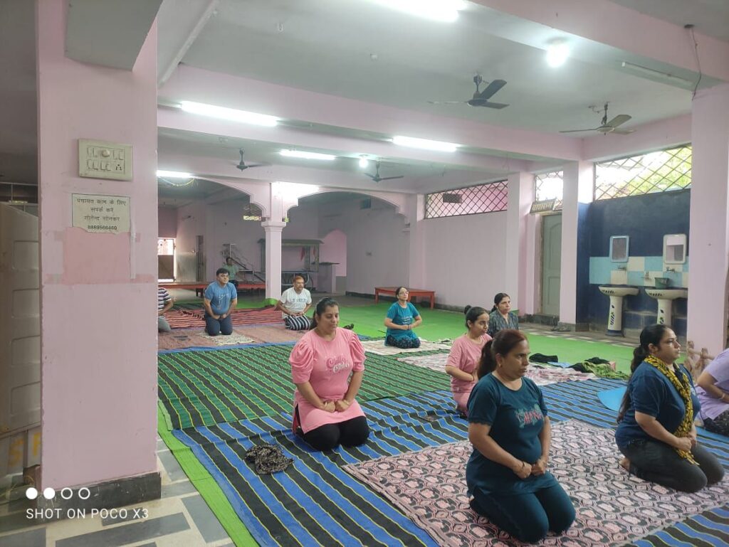 संत निरंकारी चेरिटेबल फाउण्डेशन राजिम के तत्वाधान में हुआ योगा का आयोजन 2 img 20240621 wa00846078006331442607956