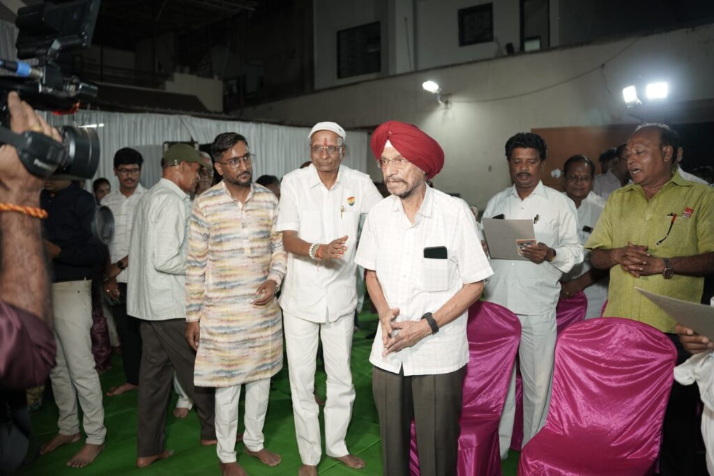 नाड़ी वैद्य भंवरलाल जैन दवाखाना में चिकित्सा विज्ञान के पितामह भगवान धनवन्तरी की जयंती धूमधाम से मनाई गई, आयोजन का 44 वाँ वर्ष संपन्न 4 img 20241101 wa00586720012196664760678