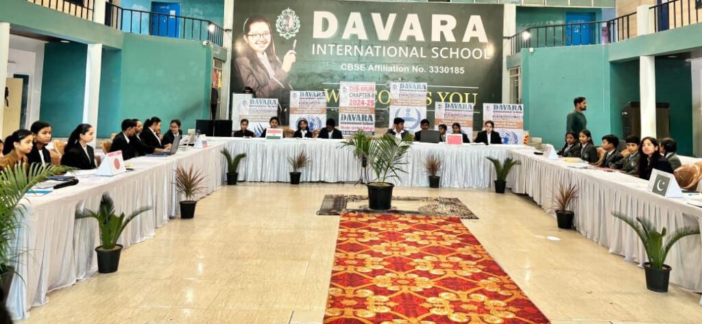 दावड़ा इंटरनेशनल स्कूल मे मून चैप्टर 2 का आयोजन, अंतर शालेय प्रतियोगिता मे विकासखंड शिक्षाधिकारी हुए शामिल 2 img 20241130 wa01508242347759691806253