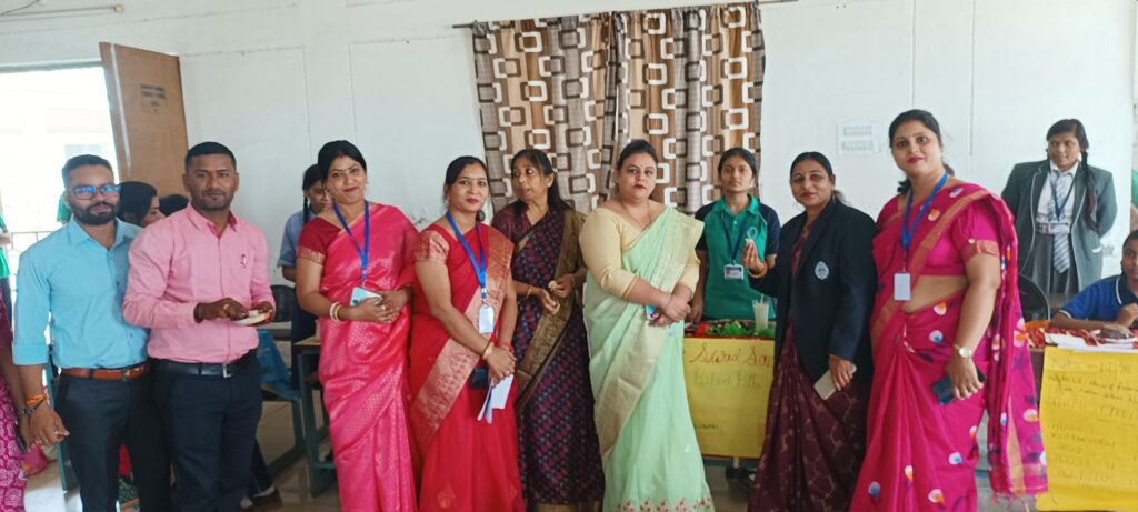 दावड़ा इंटरनेशनल स्कूल अभनपुर में आयोजित कलाकृति 2.0 कार्यक्रम का हुआ समापन, बच्चों ने दिखाए जौहर 12 img 20241123 140358187881919902115558