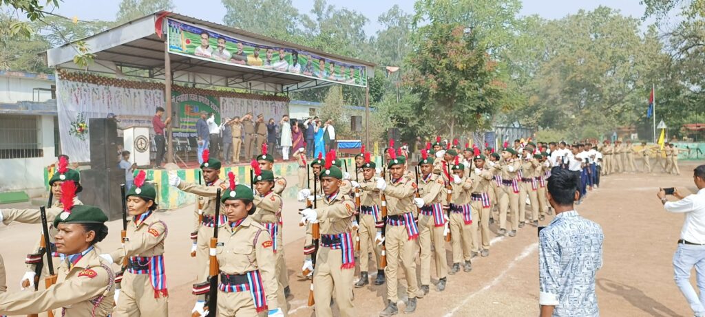 नवापारा पीएम श्री हरिहर विद्यालय मे धूमधाम से मनाया गया 76 वा एनसीसी स्थापना दिवस 6 img 20241124 102345453540816927207071