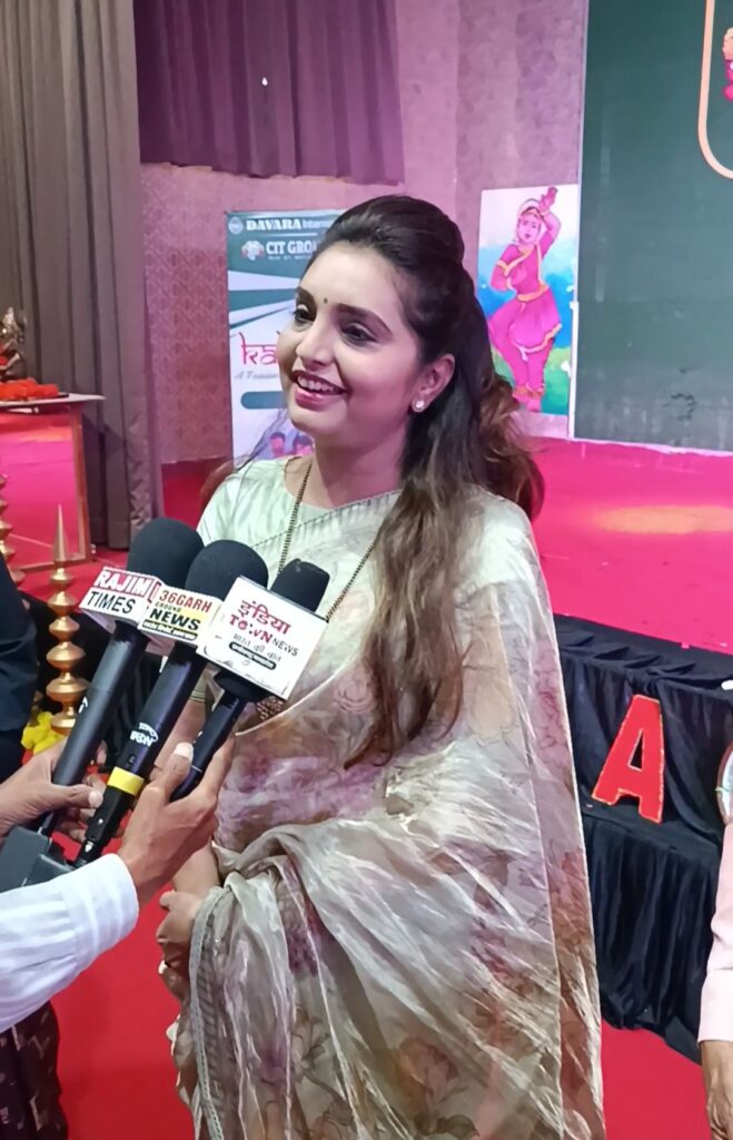 दावड़ा इंटरनेशनल स्कूल अभनपुर में आयोजित कलाकृति 2.0 कार्यक्रम का हुआ समापन, बच्चों ने दिखाए जौहर 8 img 20241124 1934372223300415333544426