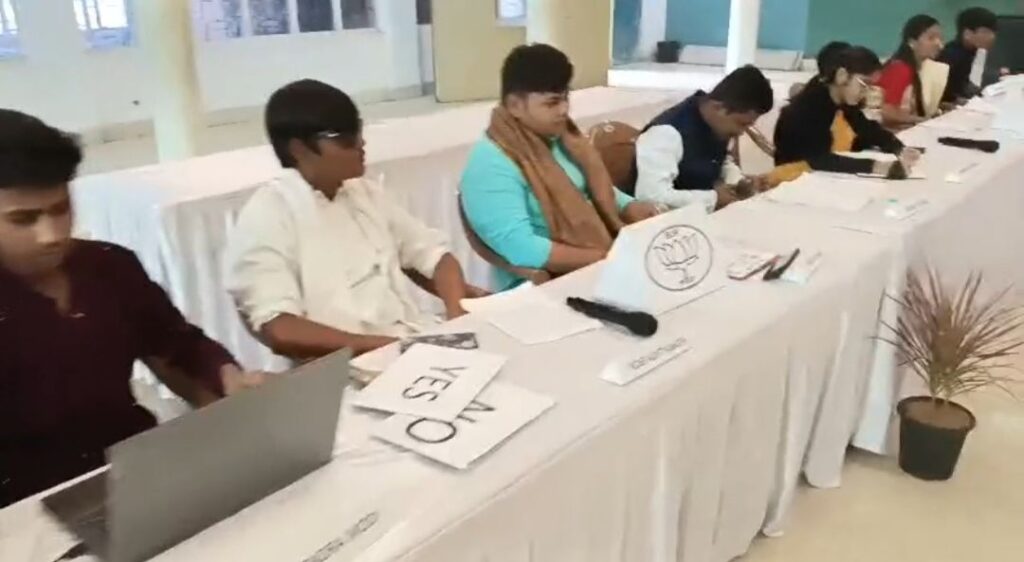 दावड़ा इंटरनेशनल स्कूल मे मून चैप्टर 2 का आयोजन, अंतर शालेय प्रतियोगिता मे विकासखंड शिक्षाधिकारी हुए शामिल 3 img 20241130 1935002877427183581122196