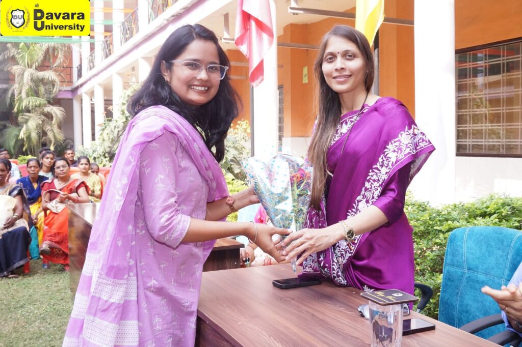 दावड़ा यूनिवर्सिटी में 291 महिलाओं का हुआ सम्मान 4 img 20250201 wa00454504157904916042997