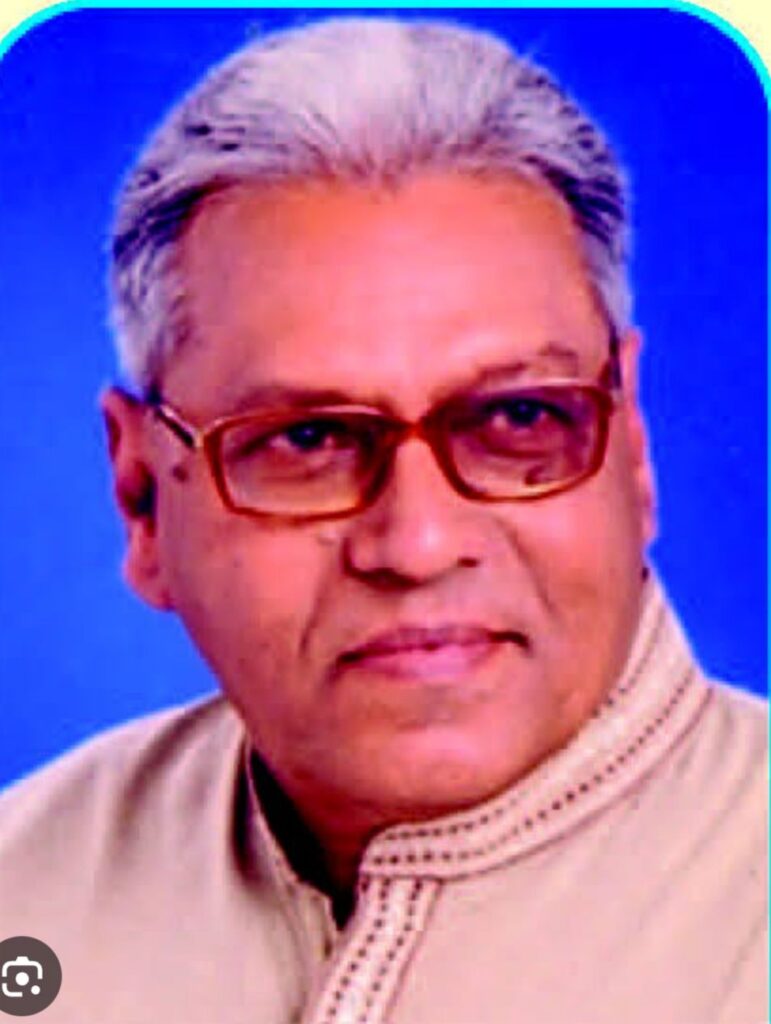 अंचल क़े सुप्रसिद्ध हास्य कविकार मकसूदन राम साहू की कहानी संग्रह कहिनी राजिम तीर क़े का हुआ समीक्षा 2 img 20250316 1713405622196879839290301