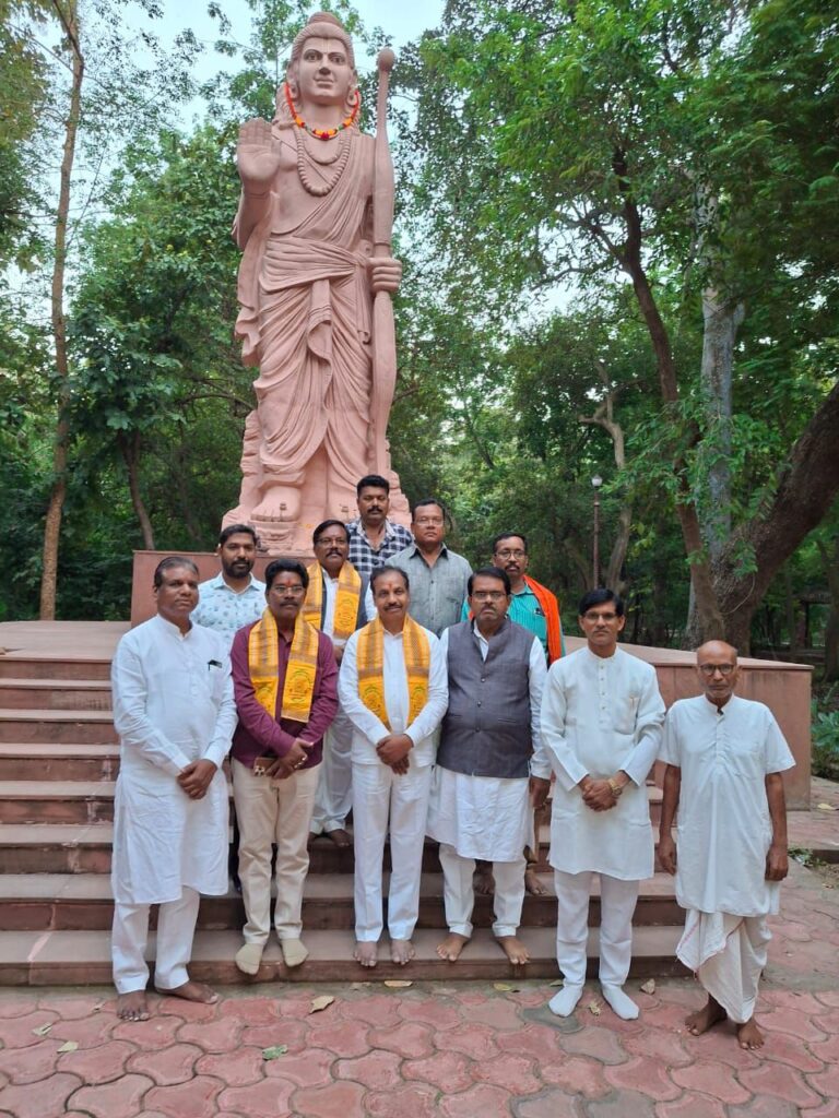 img 20251112 wa00252595779973697683159