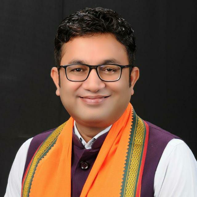 तेज तर्रार युवा भाजपा नेता किशोर देवांगन को प्रदेश भाजपा पिछड़ा वर्ग मोर्चा में मिली बड़ी जिम्मेदारी, बने प्रदेश मंत्री 3 img 20250425 wa00458861786829511735874