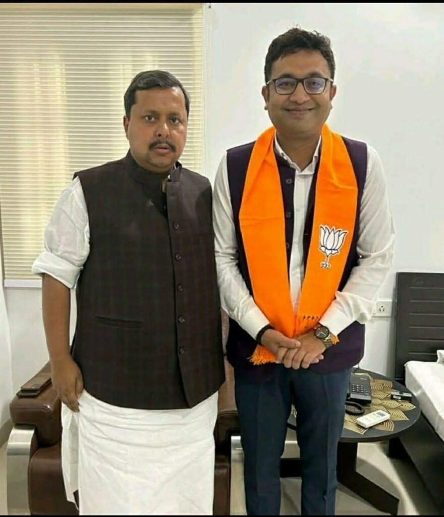 तेज तर्रार युवा भाजपा नेता किशोर देवांगन को प्रदेश भाजपा पिछड़ा वर्ग मोर्चा में मिली बड़ी जिम्मेदारी, बने प्रदेश मंत्री 2 img 20251216 wa00404199795746724680640